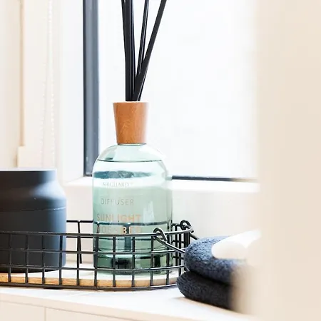 Lejlighed 3 Bedroom - Modern - Grosszuegig - Stilvoll - Zentral *