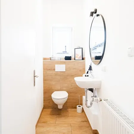 3 Bedroom - Modern - Grosszuegig - Stilvoll - Zentral *