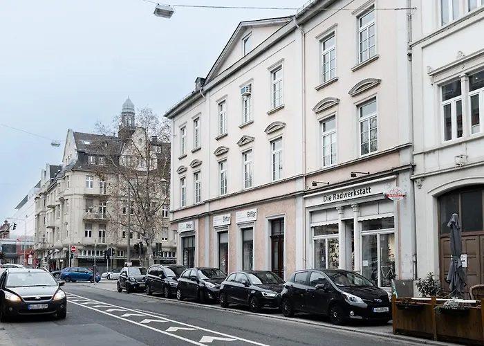 3 Bedroom - Modern - Grosszuegig - Stilvoll - Zentral Wiesbaden